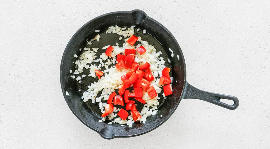 Türgi Shakshuka (praemuna tomatitega), klassikaline retsept