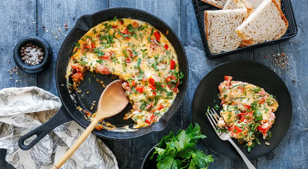 Türgi Shakshuka (praemuna tomatitega), klassikaline retsept